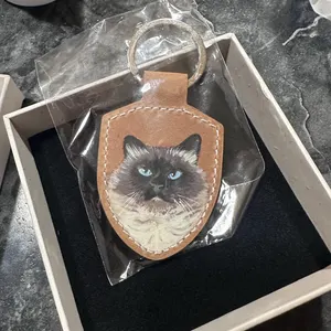 Leak Gotezka added a photo of their purchase